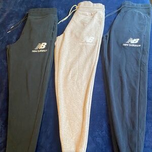 New Balance Joggers men’s size small 3 Pair!